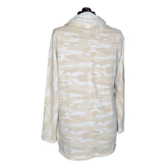 NWOT Lucky Brand Light Neutral Beige Camo Oversized Fleece Open Cardigan sz S - Picture 2 of 6